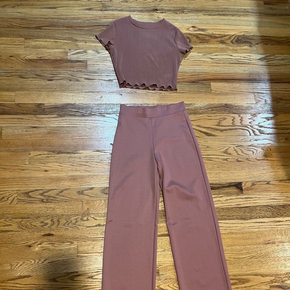 Two piece mauve pants set